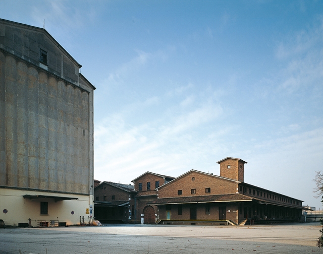 Vista 1 casere e silos - ph. Mauro Pini